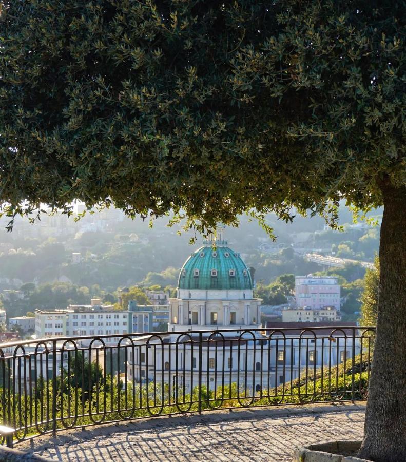 مبيت وإفطار Napoli Flower'S المظهر الخارجي الصورة
