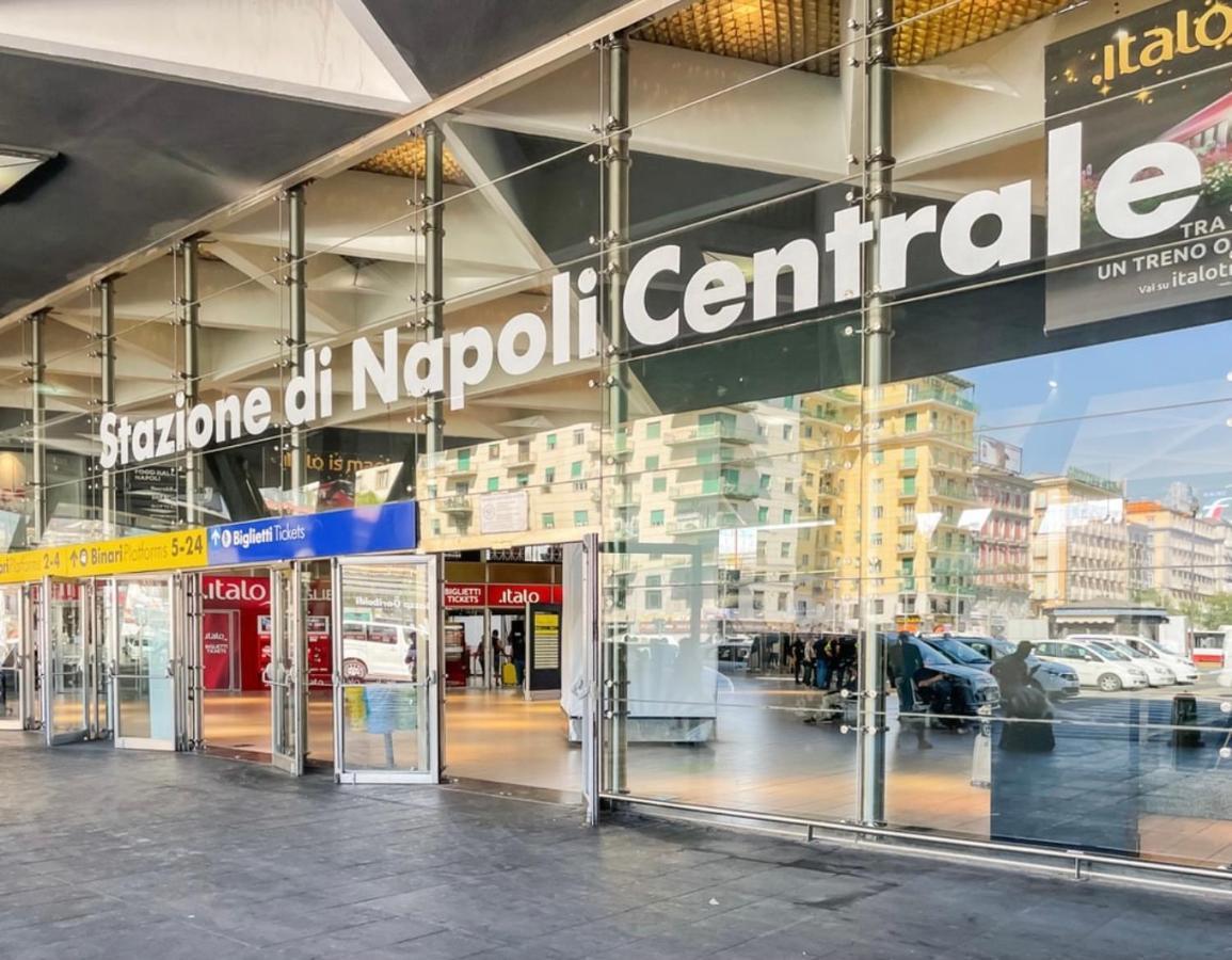 مبيت وإفطار Napoli Flower'S المظهر الخارجي الصورة