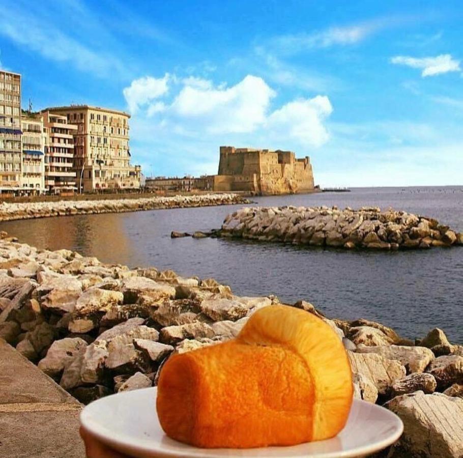 مبيت وإفطار Napoli Flower'S المظهر الخارجي الصورة