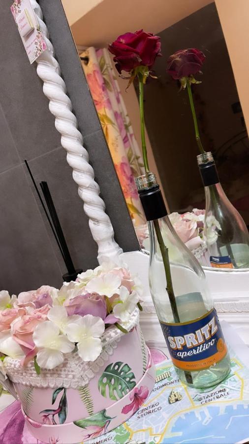 مبيت وإفطار Napoli Flower'S المظهر الخارجي الصورة